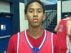 Desmond Ross AZ Stars Profile 405x225 Kellis High School's 6-foot-3 skilled senior guard Desmond Ross had a huge senior season for himself - proving that he is among the elite guard prospects in the state. Ross signed today with a top-rated program in the Big West Conference.