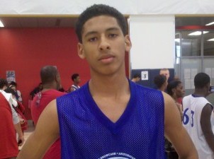 Damian Mendoza Combine Profile 405x225 Sierra Linda High School's athletic 6-foot-5 senior forward Damian Mendoza has accepted an offer from Northern Arizona University for his college future. Mendoza is rated among the top overall prospects in Arizona's 2013 class.